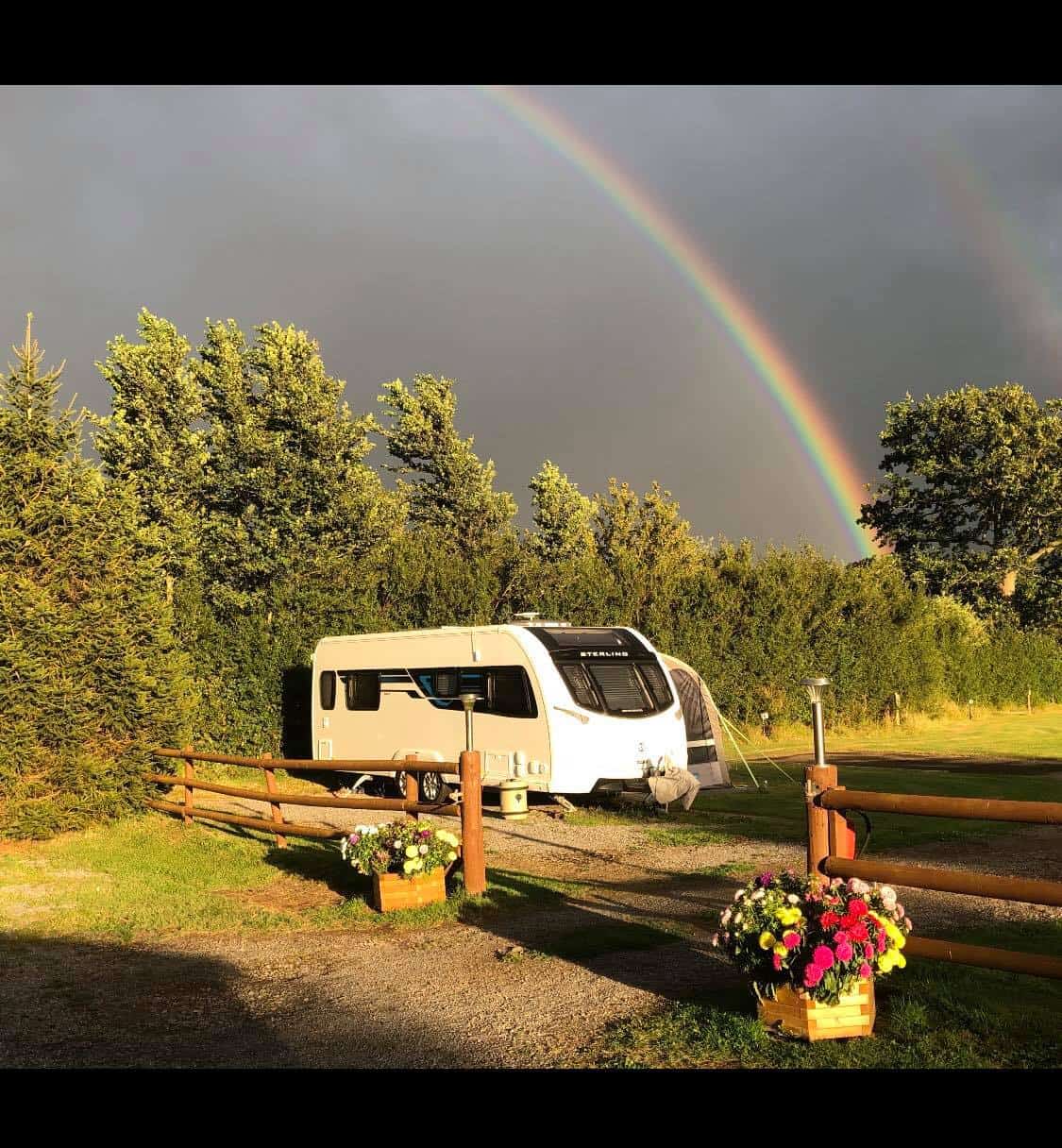 Caravans & Motorhomes